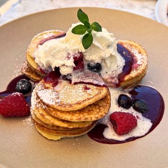 Malibu Farm - Swedish mini pancakes - Coffee & Tea Near Me - Tiburon, California Malibu Farm - Swedish mini pancakes - Coffee & Tea Near Me - Tiburon, California