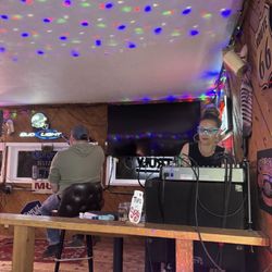 Red Dog Saloon - Karaoke with Nikie on Saturdays