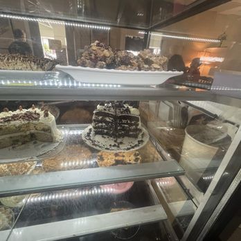 Bread Basket Cafe & Bakery - Their desserts are delicious - Bakeries Near Me - Danville, Indiana