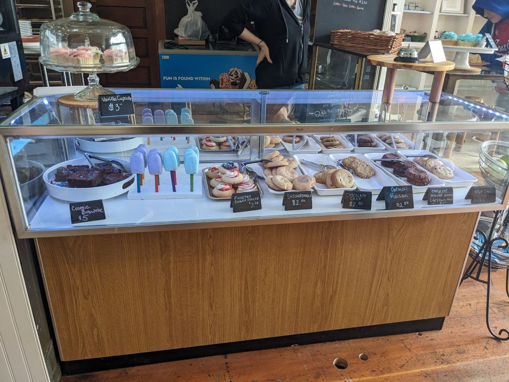 THE COOKIE JAR BAKERY Updated July 2024 8 N Holladay Dr, Seaside