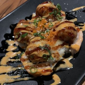 Kan Sushi - Volcano roll - Sushi Bars Near Me - Honolulu, Hawaii Kan Sushi - Volcano roll - Sushi Bars Near Me - Honolulu, Hawaii