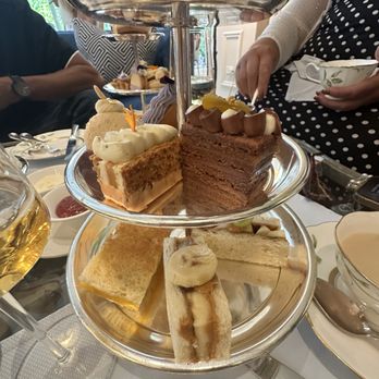 The Living Room - Kids tower - Tea Rooms Near Me - Beverly Hills, California The Living Room - Kids tower - Tea Rooms Near Me - Beverly Hills, California