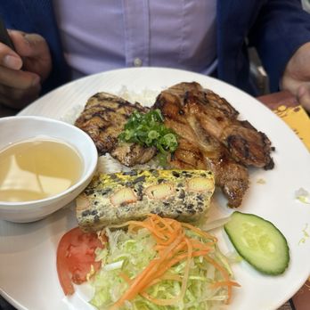 Pho Anh Vu - Vietnamese Near Me - Richmond Hill, Ontario