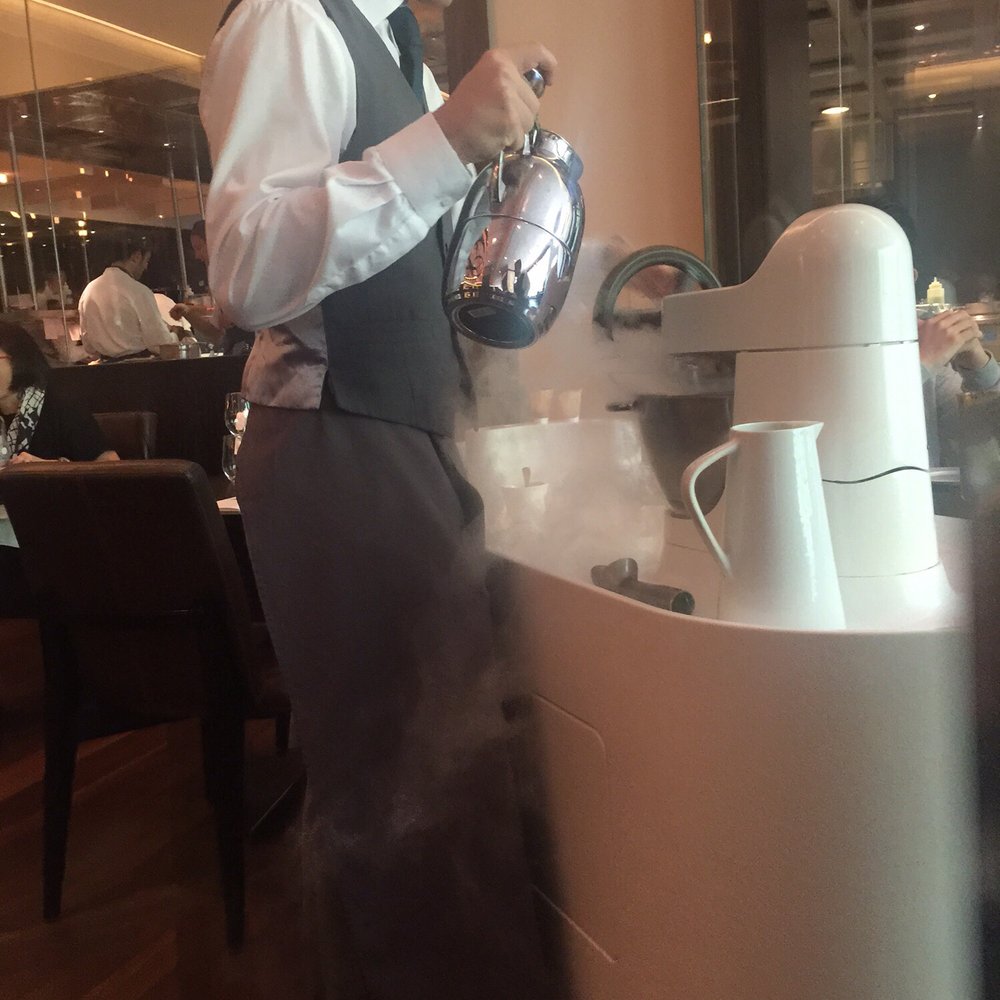 Dinner by Heston Blumenthal - Ice cream made to order - British Near Me - London, XGL Dinner by Heston Blumenthal - Ice cream made to order - British Near Me - London, XGL
