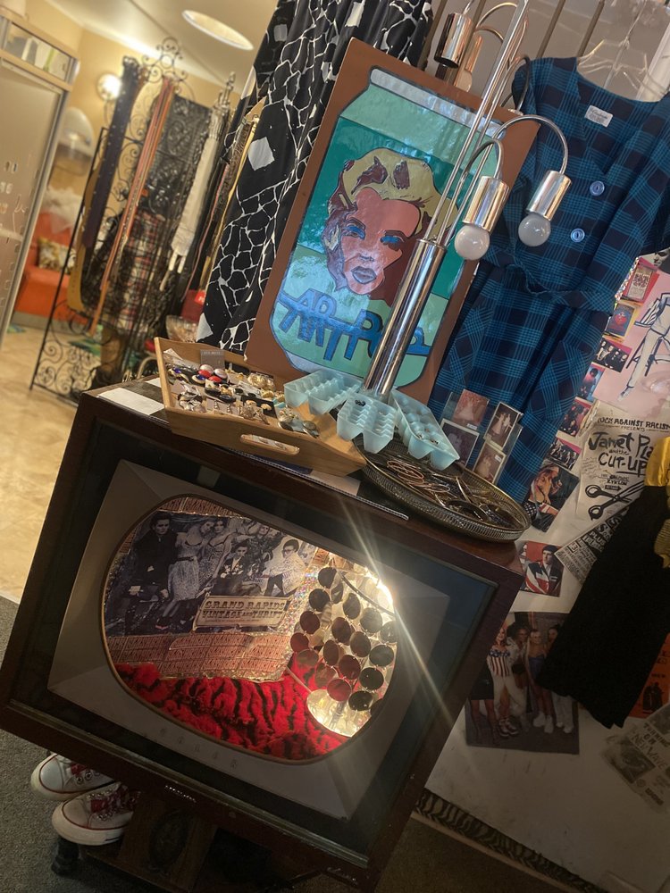 FLASHBACK Updated October 2024 1136 Leonard St NW, Grand Rapids