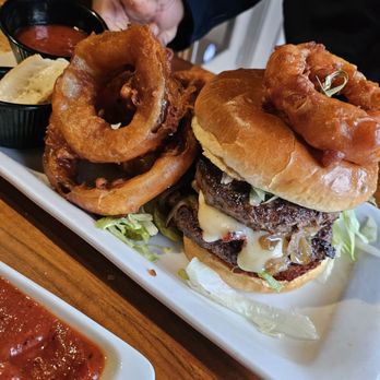 BRU Burger Bar - Indianapolis - Bru burger with fries and double patty - Burgers Near Me - Indianapolis, Indiana