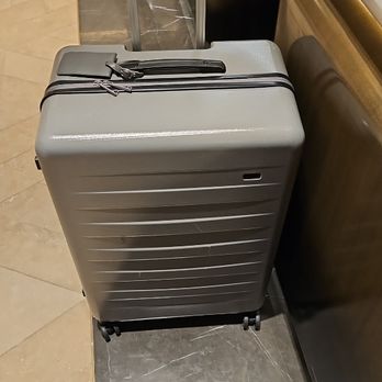 Laundry Today - Suitcase delivered - Laundromat Near Me