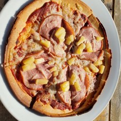 Dogpatch - Gluten free, lactose free, Hawaiian pizza