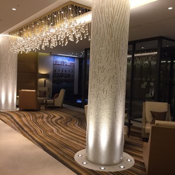 Cheval Three Quays - Reception area - Apartments Near Me - London, XGL Cheval Three Quays - Reception area - Apartments Near Me - London, XGL