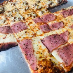 Monical's Pizza - Half ham, half sausage