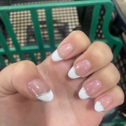 T Nails