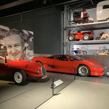 Verkehrshaus der Schweiz - Museums Near Me - Luzern, LU