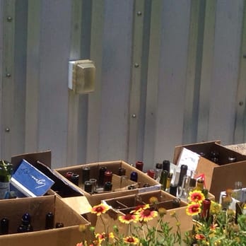 Bunker Hill Vineyard & Winery - People who drop bottles off for them to use to bottle their wine. - Wineries Near Me - Parrish, Florida Bunker Hill Vineyard & Winery - People who drop bottles off for them to use to bottle their wine. - Wineries Near Me - Parrish, Florida