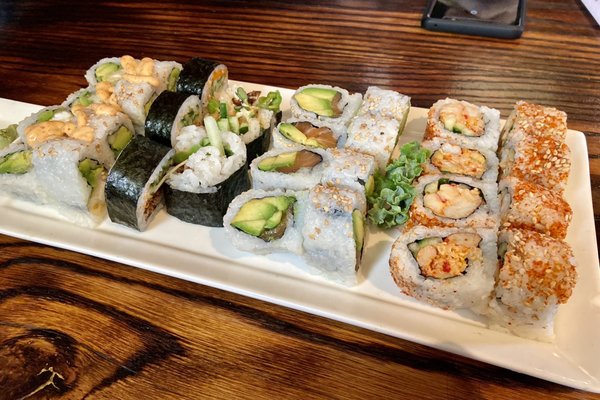 Aka Sushi House by null