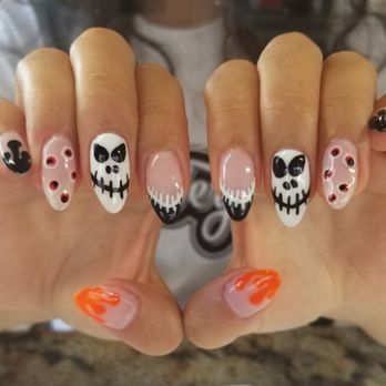 Nails Bar & Spa - Halloween nails!! Thank you Kristi for the beautiful design!! - Nail Salons Near Me - Chantilly, Virginia