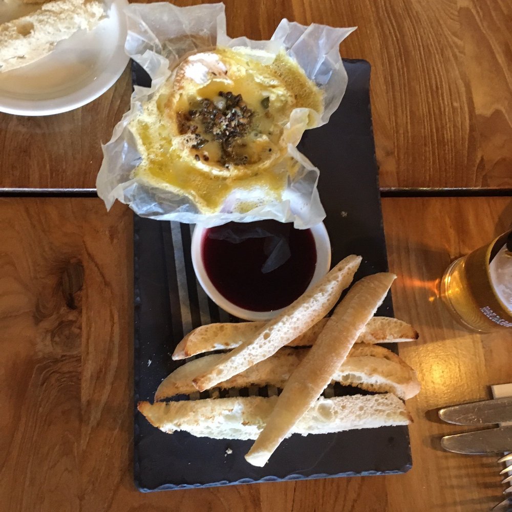 The Fox - Baked Camembert entree - Pubs Near Me - Harpenden, HRT
