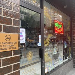 New Drug Loft - New drug loft closed early despite hours on the door and google saying open until 7 on Monday.