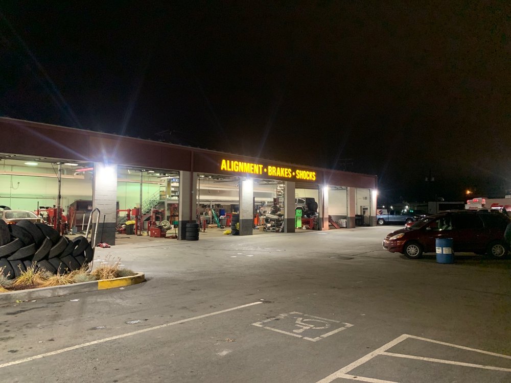 LES SCHWAB TIRE CENTER Updated August 2024 47 Reviews 1643 N Wenatchee Ave, Wenatchee