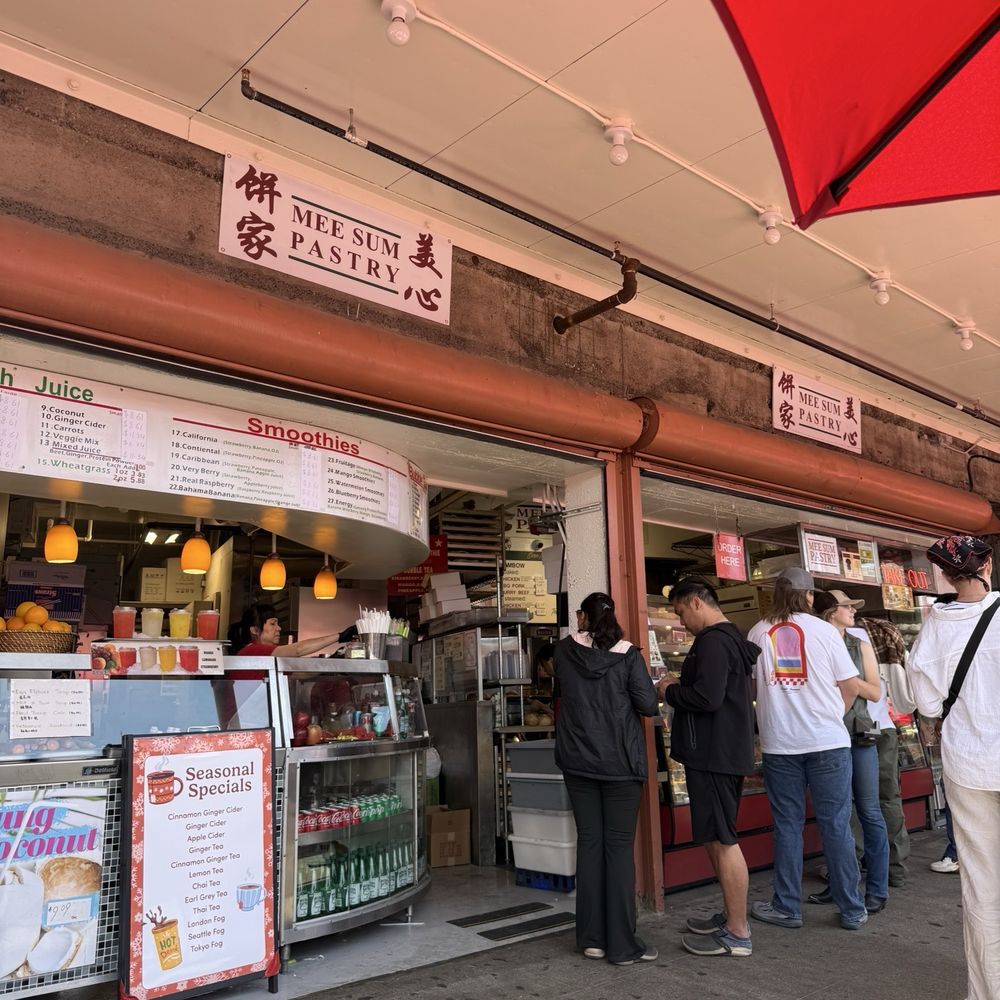 Mee Sum Pastry - Line - Seafood Near Me - Seattle, Washington Mee Sum Pastry - Line - Seafood Near Me - Seattle, Washington