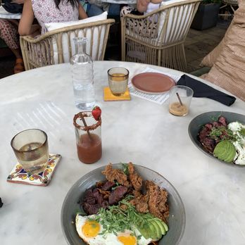 Mirate - Barbacoa with steak and fried chicken, la Fresa drink - Mexican Near Me - Los Angeles, California