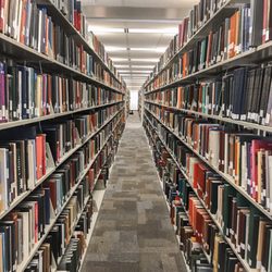 The University of Arizona Main Library - Traditional stacks