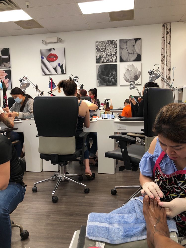 Regal Nails - 56 Photos - Nail Salons - 1180 Fall River Ave, Seekonk