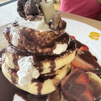 Fluffy Fluffy - Nutella Banana Pancake with Strawberries - Breakfast & Brunch Near Me - Miami, Florida