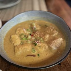 Songkran Thai Kitchen - Yellow curry with tofu