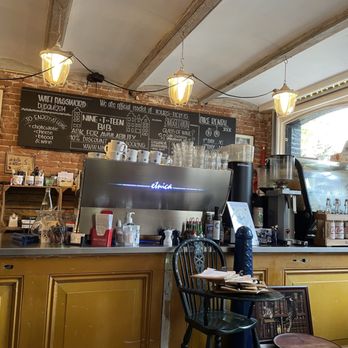 Bij Paul - Bar area - Coffee & Tea Near Me - Amsterdam, New Hampshire Bij Paul - Bar area - Coffee & Tea Near Me - Amsterdam, New Hampshire
