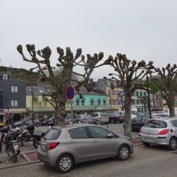 La Baie de Somme - Zicht vanaf de houten wandelpromenade naar de middeleeuwse stad langs de Somme
