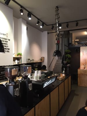 Refinery High End Coffee by null