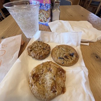 Wildflower - Chocolate Chip, Oatmeal Raisin Spice Salted Caramel Pecan cookies - Sandwiches Near Me - Scottsdale, Arizona Wildflower - Chocolate Chip, Oatmeal Raisin Spice Salted Caramel Pecan cookies - Sandwiches Near Me - Scottsdale, Arizona