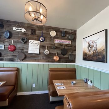 Touch of Paso - One of the dinning areas - Breakfast & Brunch Near Me - Paso Robles, California