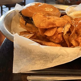 O'Bryon's Bar & Grill - Cheeseburger - American Near Me - Newport, Kentucky O'Bryon's Bar & Grill - Cheeseburger - American Near Me - Newport, Kentucky