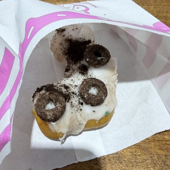 Goldmiss - Oreo mochi donut - Donuts Near Me - Edison, New Jersey