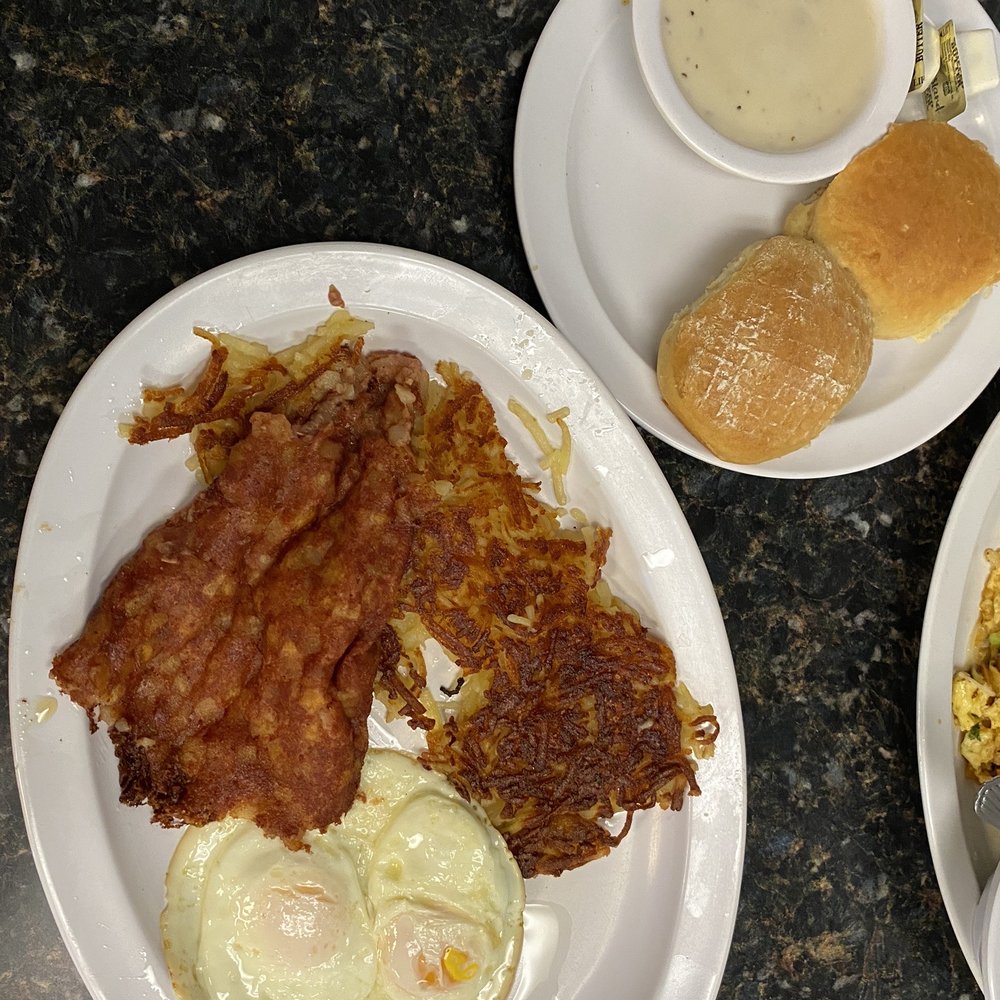 The House Cafe - Corn beef hash & eggs. Biscuits & gravy - Cafes Near Me - Richardson, Texas The House Cafe - Corn beef hash & eggs. Biscuits & gravy - Cafes Near Me - Richardson, Texas