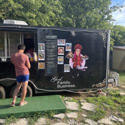 Tefy’s Birria Y Mas - The truck