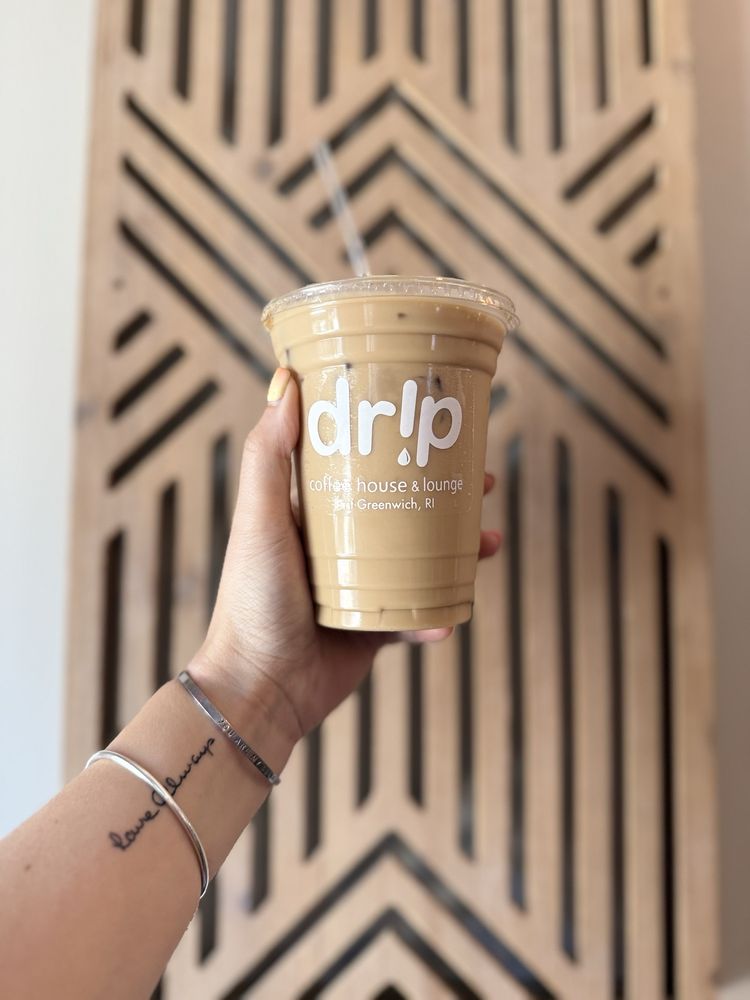 Drip Coffee House Logo