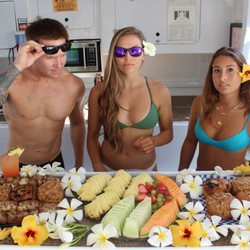 Frogman Snorkeling Molokini - Breakfast of champions!