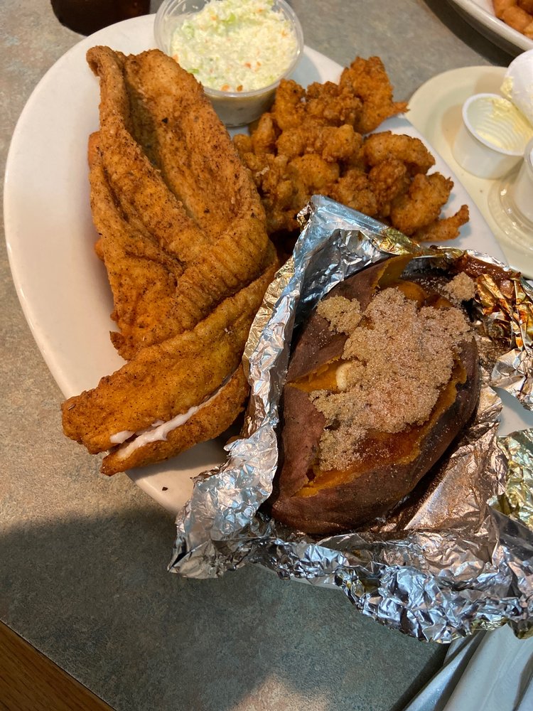 SEAFOOD RESTAURANT Updated August 2024 48 Photos & 57