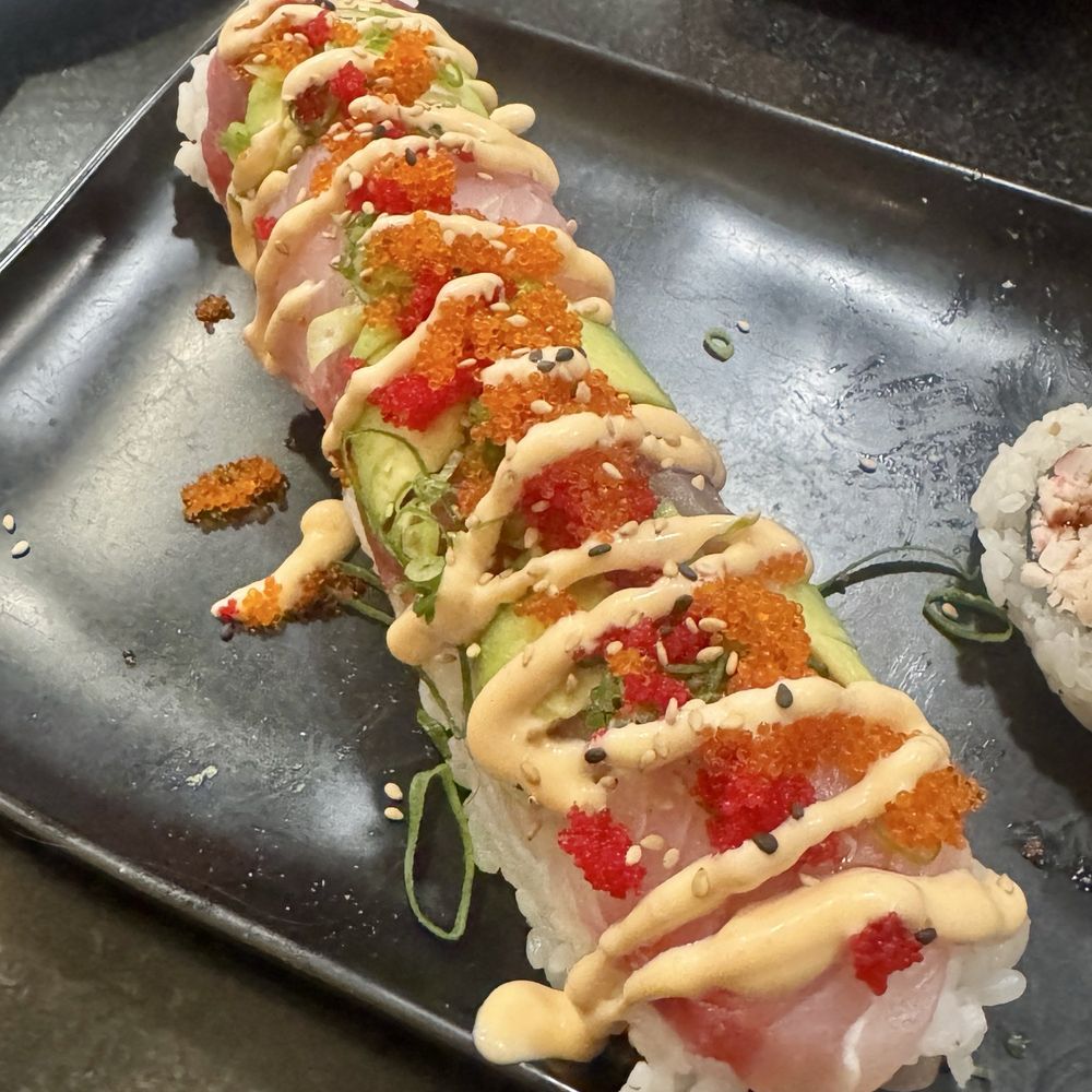Miso Phat Sushi Lahaina - Sushi Bars Near Me - Lahaina, Hawaii