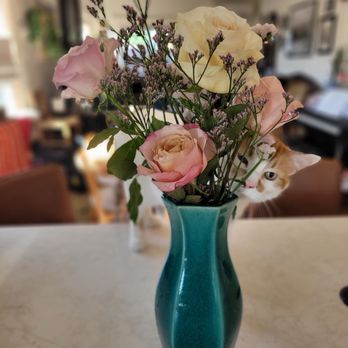 Cedarhouse Flowers - Florists Near Me - Seattle, Washington