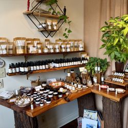 Earth Cura Apothecary - Natural remedies
