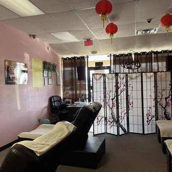 Happy Feet - Massage Near Me - Arlington, Texas Happy Feet - Massage Near Me - Arlington, Texas