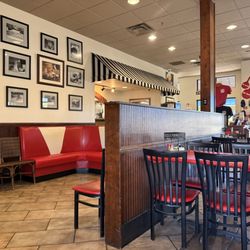 Big Daddy's Pizzeria - Interior