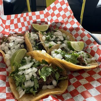 Papis Tacos and More - Barbacoa tacos - Mexican Near Me - Fort Worth, Texas Papis Tacos and More - Barbacoa tacos - Mexican Near Me - Fort Worth, Texas