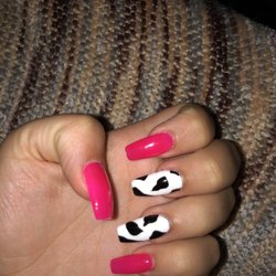 Hershey Nails