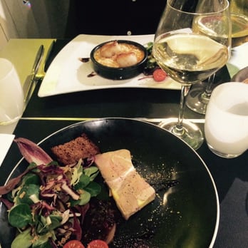 Toute une Histoire - Foie gras et cassolette de saint Jacques au fond. - French Near Me - Lyon, 69 Toute une Histoire - Foie gras et cassolette de saint Jacques au fond. - French Near Me - Lyon, 69