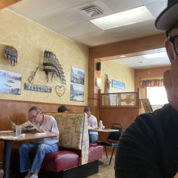 Wayside Cafe - Dining room - New American Near Me - Heyburn, Idaho Wayside Cafe - Dining room - New American Near Me - Heyburn, Idaho