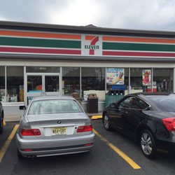 7-Eleven - Store front.
